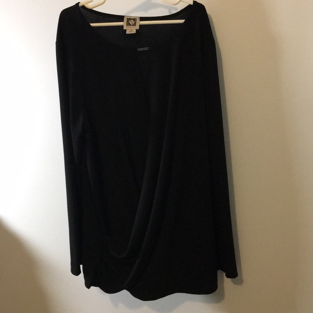 Anne Klein 3/4 sleeve black blouse